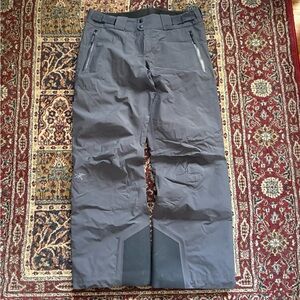 Arcteryx Ski Pants Women’s Large Dark Grey